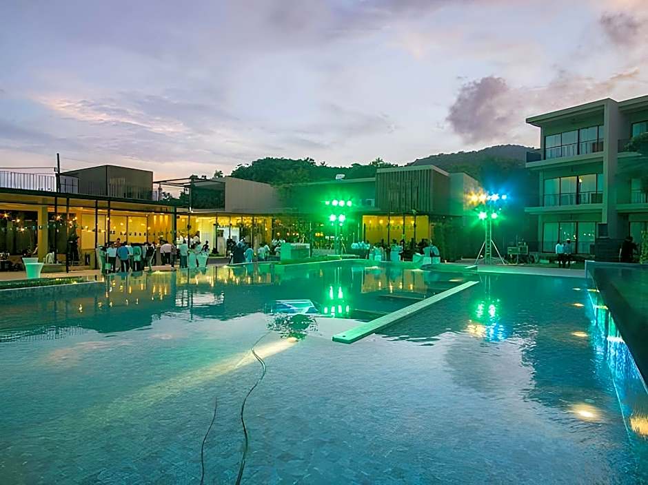 The Gallery Hotel Naiharn