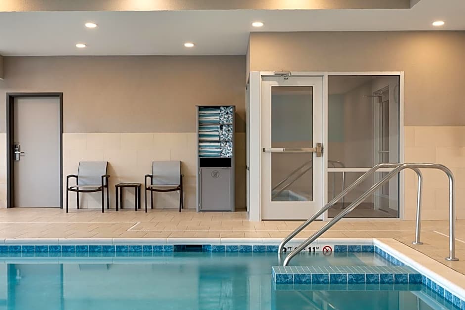 avid hotel Oak Creek By IHG