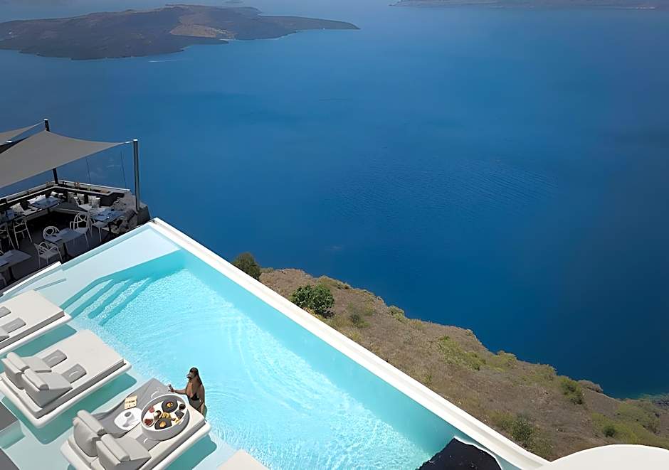 Infinity Suites & Dana Villas