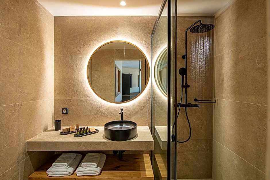 Indigo Suites Collection Adults Only