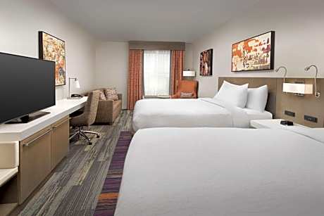 Queen Room with Two Queen Beds - Hearing Access