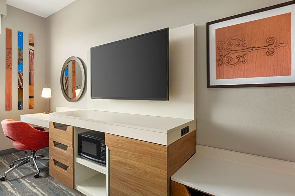 Hampton Inn & Suites San Mateo-San Francisco Airport