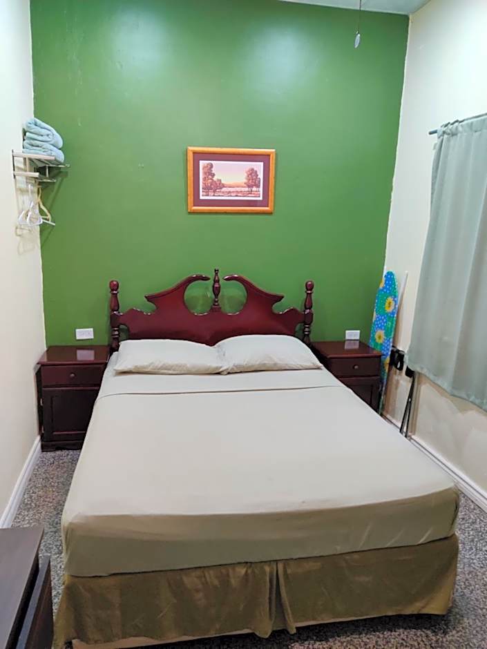 Woodbrook on the Avenue