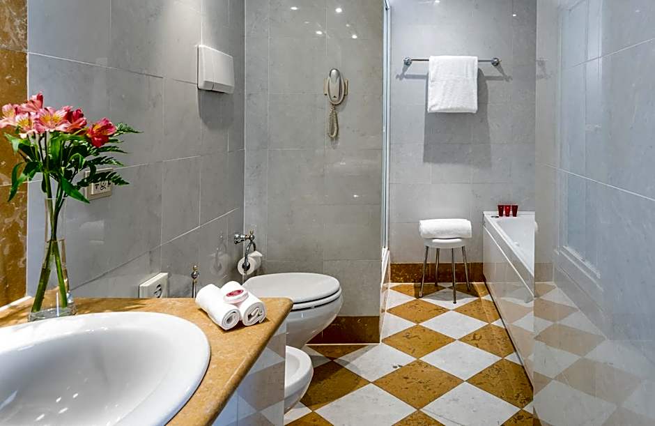 Leonardo Hotel Milan City Center