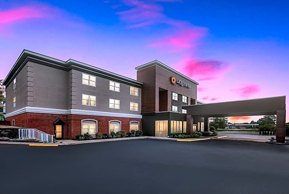 La Quinta Inn & Suites by Wyndam Knoxville West