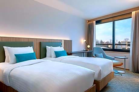 Premium Twin Room with Courtyard View