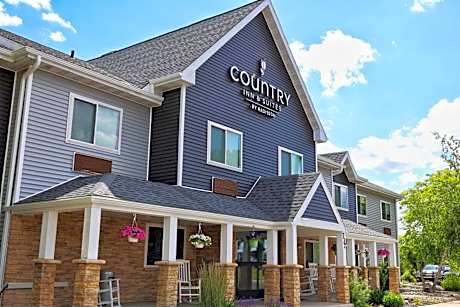 Country Inn & Suites by Radisson, Sparta, WI