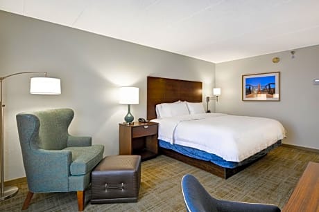 Hampton Inn Chicago-Naperville