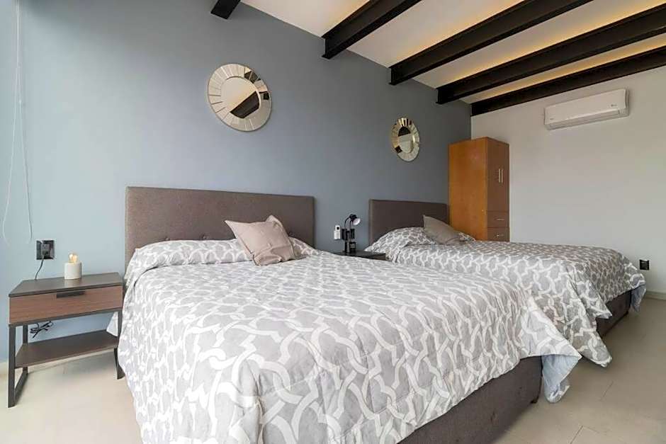 1PH Hidden gem in Centro Fits 10 private terrace
