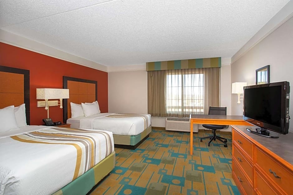 La Quinta Inn & Suites by Wyndham Denver Southwest Lakewood