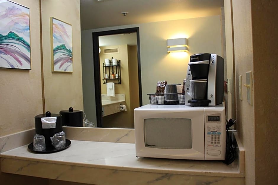 Ramada by Wyndham Viscount Suites Tucson East