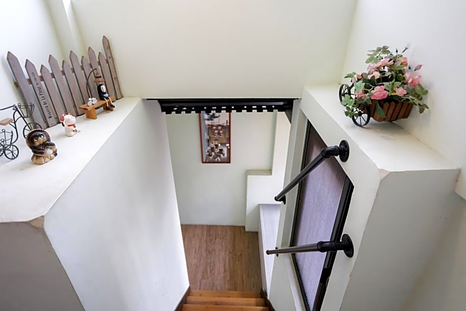 赤樓古巷民宿 6-12人可包棟