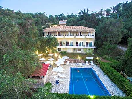 Amfitriti Hotel & Studios