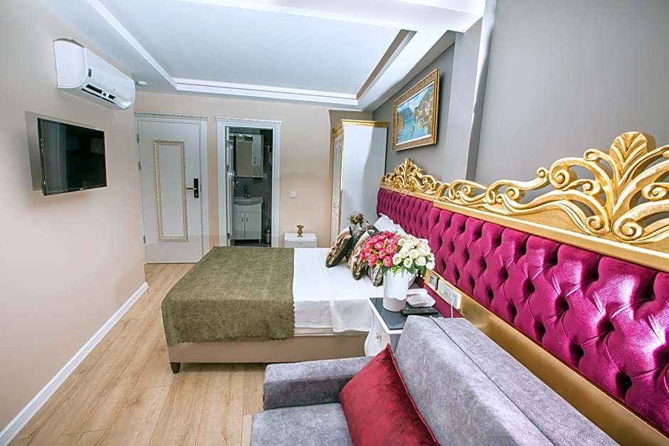 Atlantis Royal Hotel