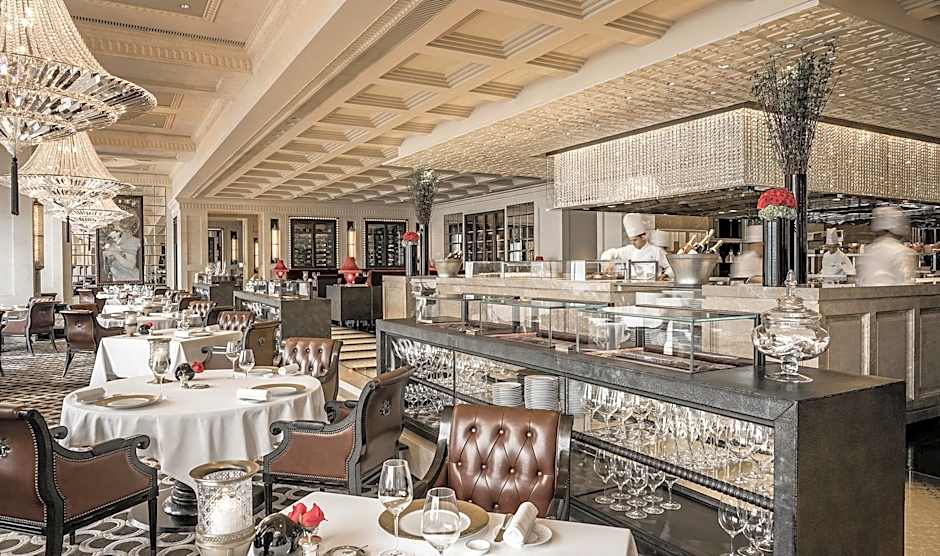 Four Seasons Hotel Hong Kong