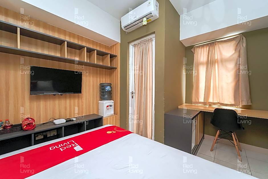 RedLiving Apartemen Springlake Summarecon - Kamarku Tower Azolla