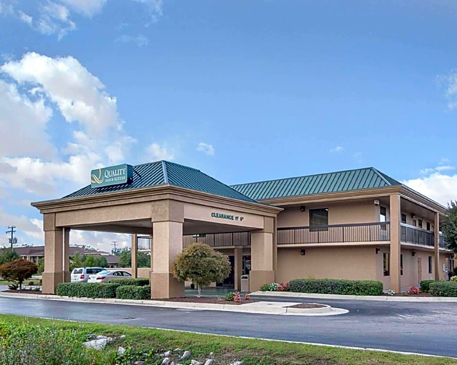 Quality Inn & Suites Franklin