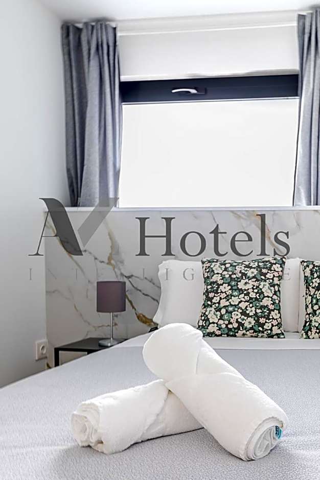 AYZ Princesa-Auto check-in property