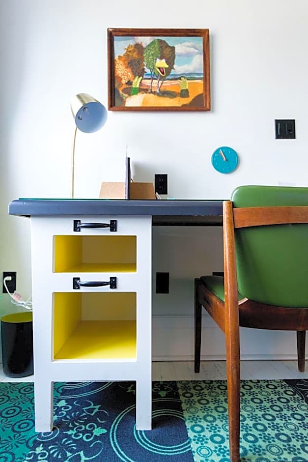 Drake Devonshire and Motor Inn