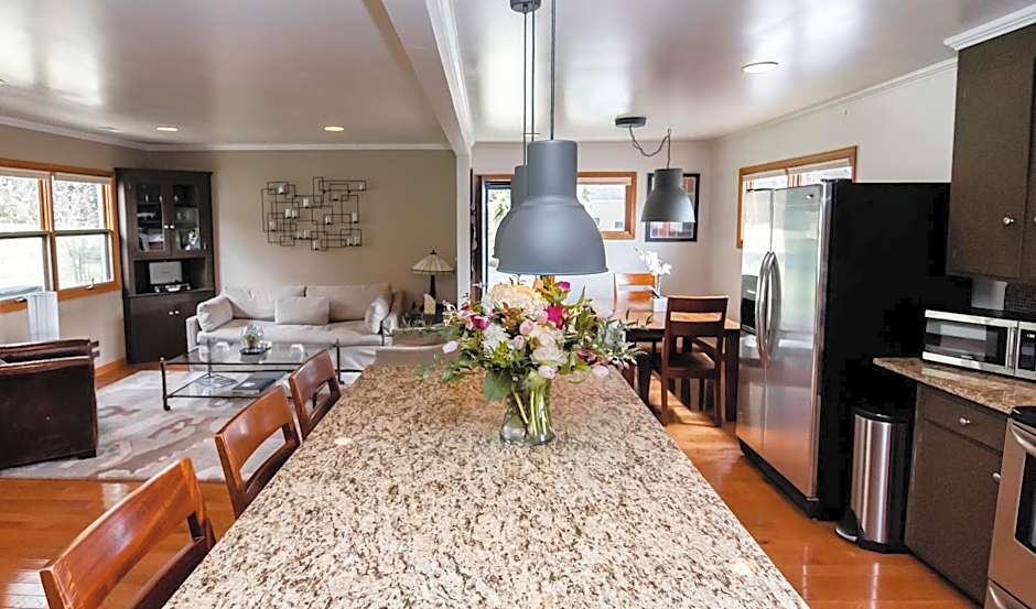 Small Batch Lodging