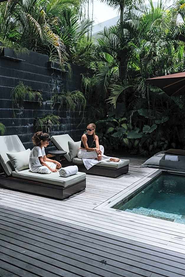 Black Villas Canggu Beach by OXO