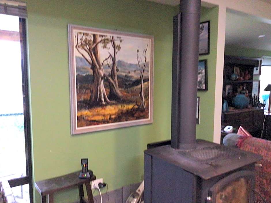 Bob Brown Room Art House