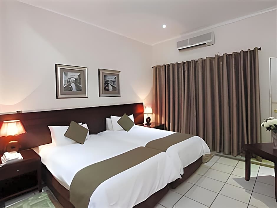 Photo 1 of 1 of Executive Suite