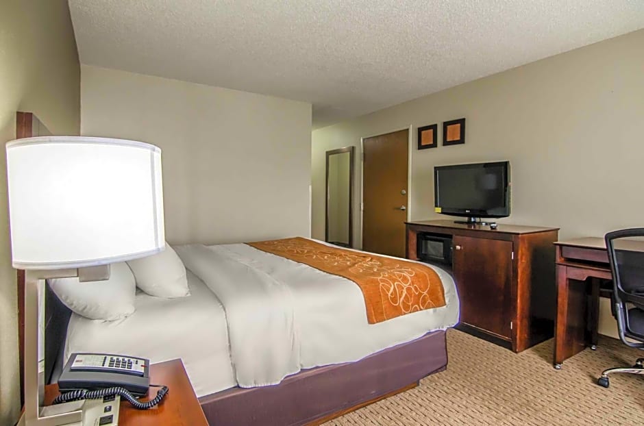 Quality Suites St. Joseph