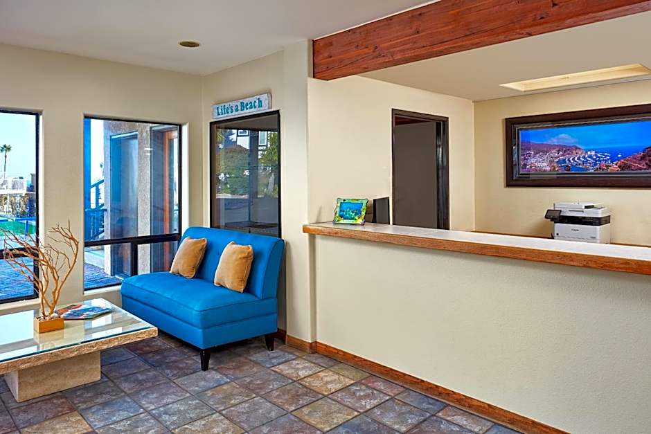 Seaport Village Inn, Avalon