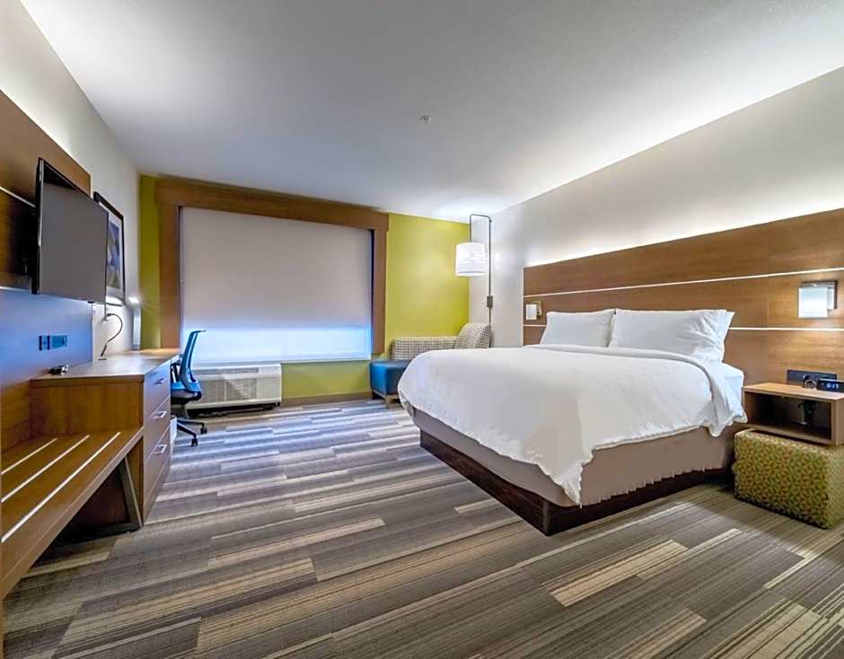 Holiday Inn Express And Suites Marion By IHG