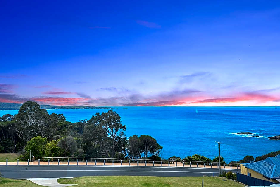 The Blue Whale - Sea View Apartment