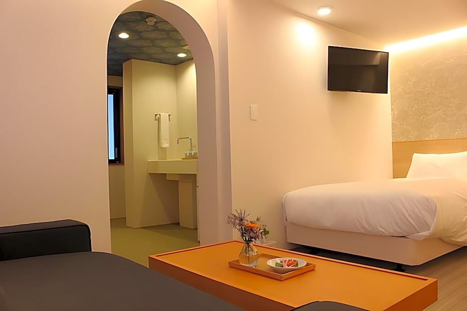 RESI STAY Hachi inn 