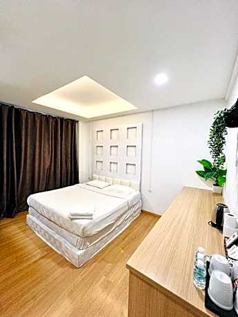 V Hotel Melaka (Near Jonker Street)