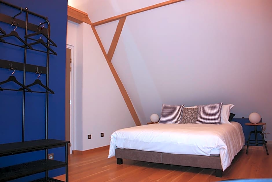 Théière & Couverts - Les Chambres