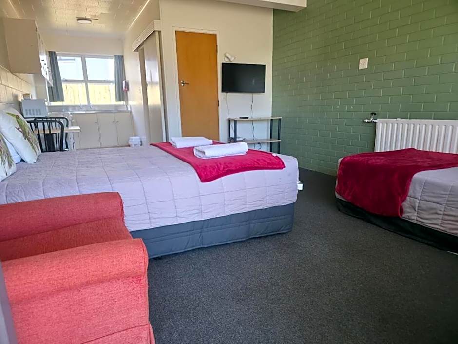 Kuirau Park Motor Lodge- Thermal Mineral pool