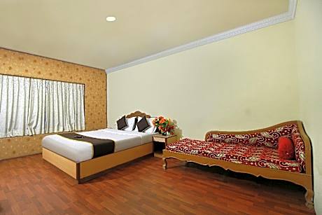 Deluxe Double or Twin