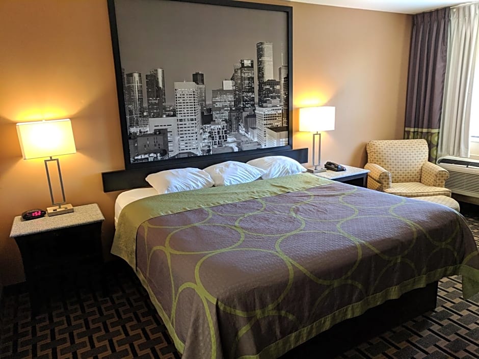 Super 8 by Wyndham Houston/Willowbrook/Hwy 249