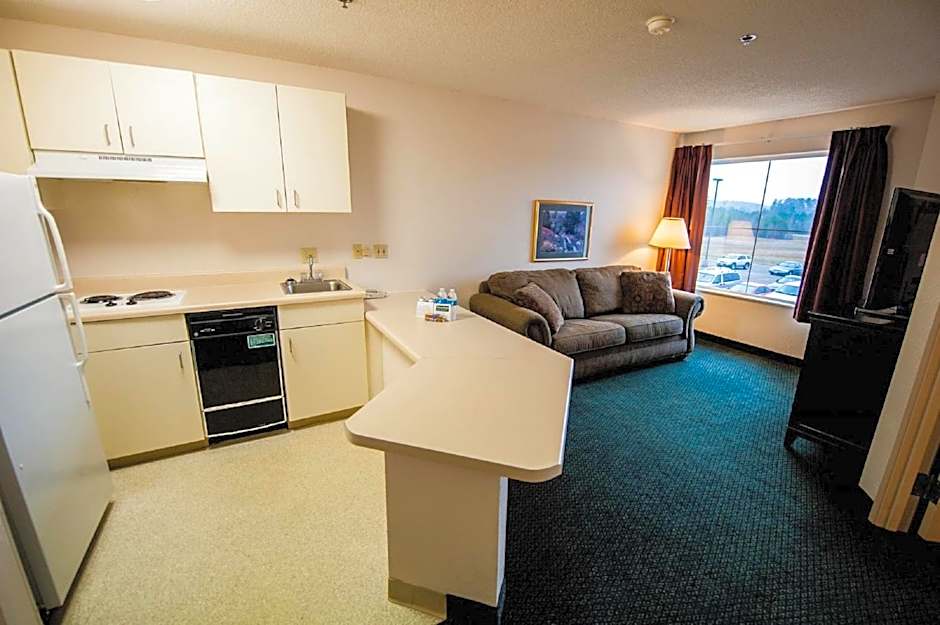 Greystone Inn & Suites