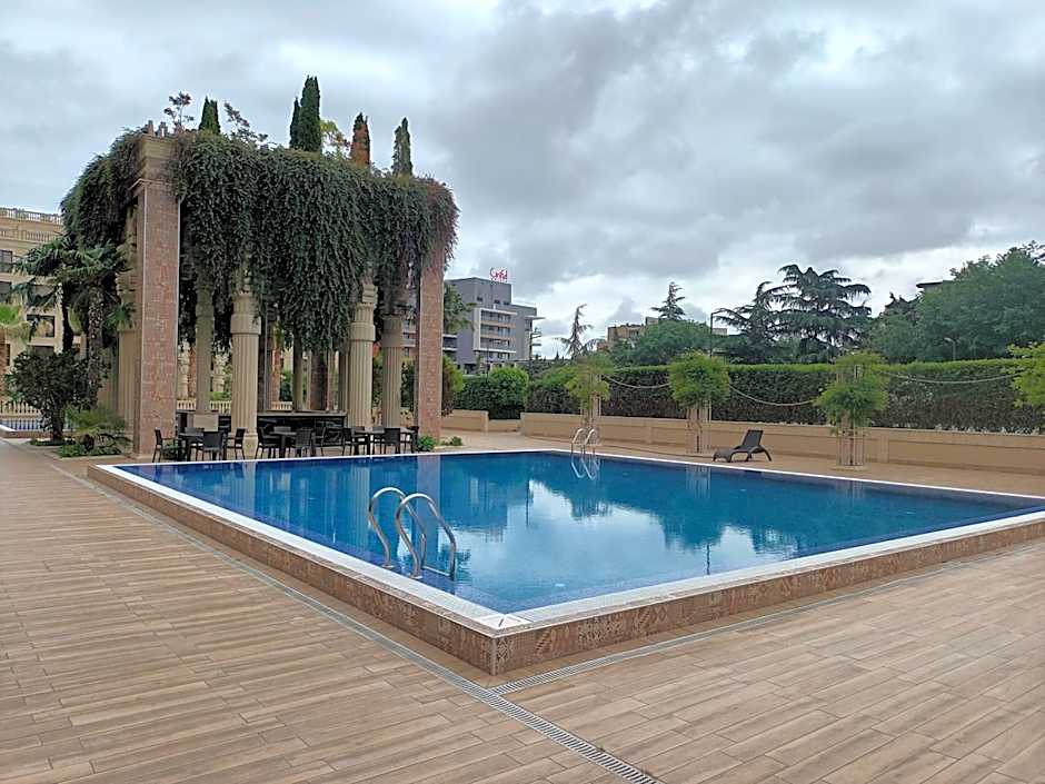 ЛУКСОЗЕН АПАРТАМЕНТ В 4 звезден хотел