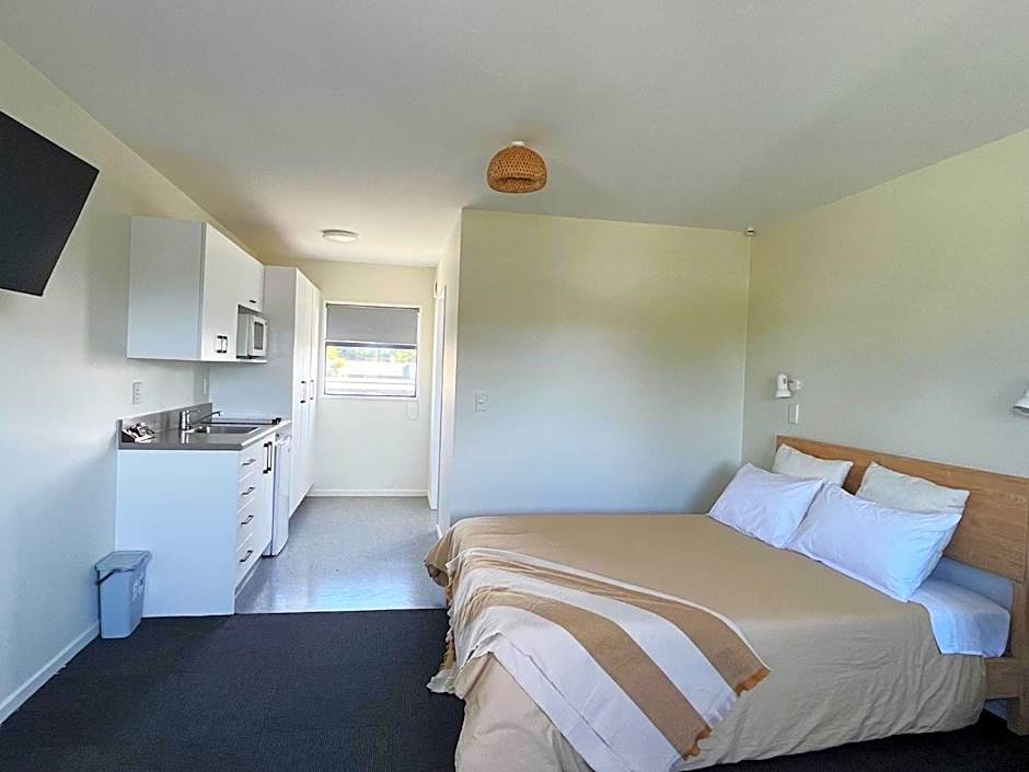 AAA Northlands Motel