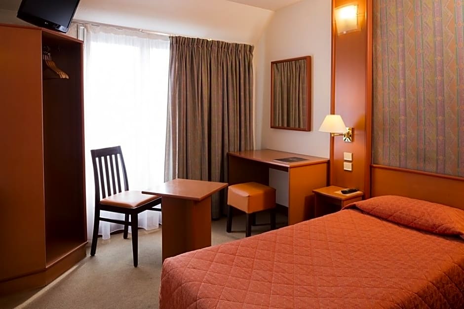 Tribe Paris Batignolles