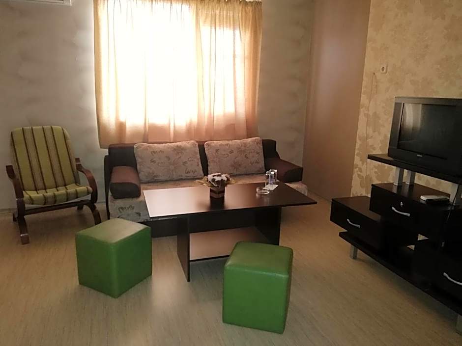 Хотелски Комплекс Родина