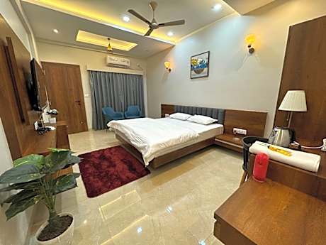 Hotel Atithi Inn Akluj