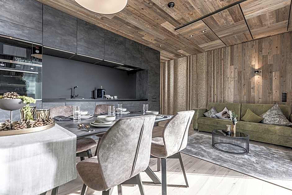 Perfect Lodgings Panorama