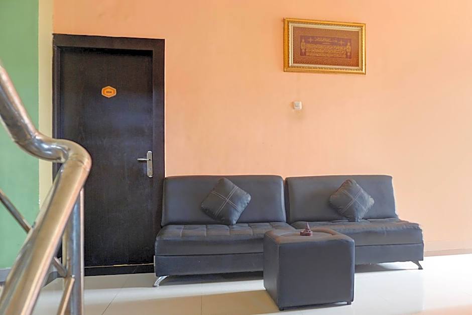 Collection O R.Sukamto Near Palembang Trade Center Mall