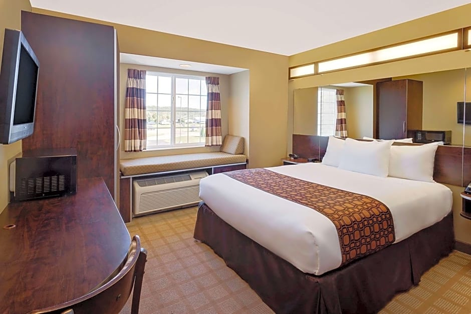 Microtel Inn & Suites By Wyndham Prairie Du Chien