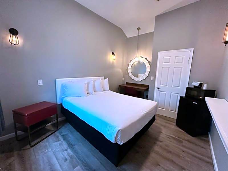 Penn Lodge Hotel & Suites Philadelphia - Bensalem