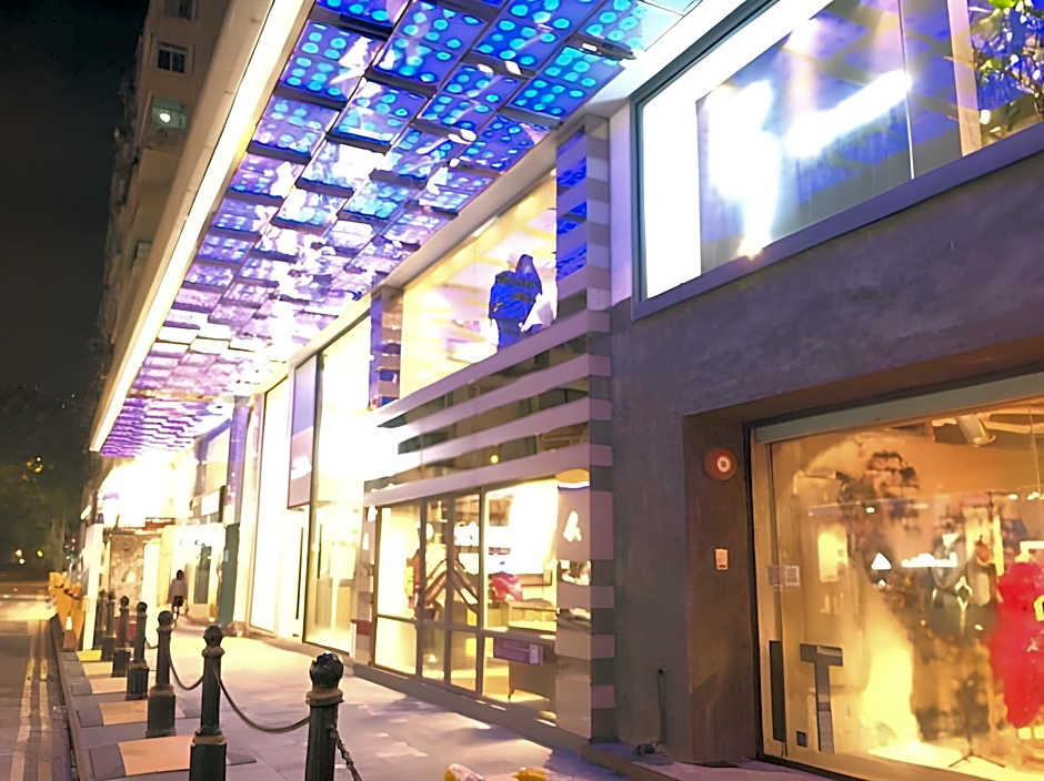 Seasons Hotel – Causeway Bay