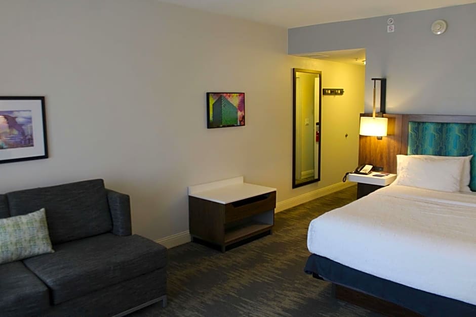 Hampton Inn By Hilton & Suites Sarasota/Bradenton-Airport