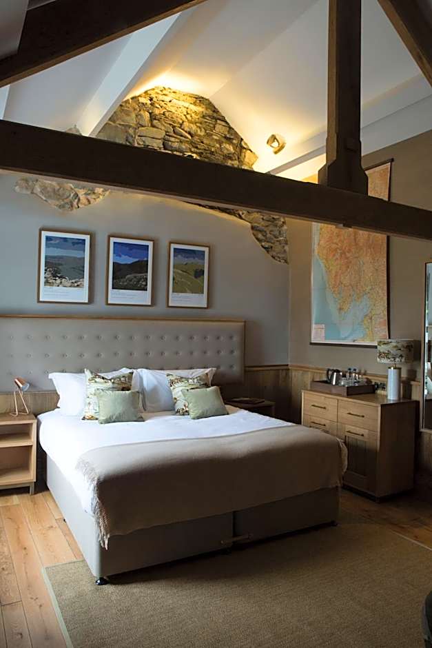 The Queen's Head Hotel